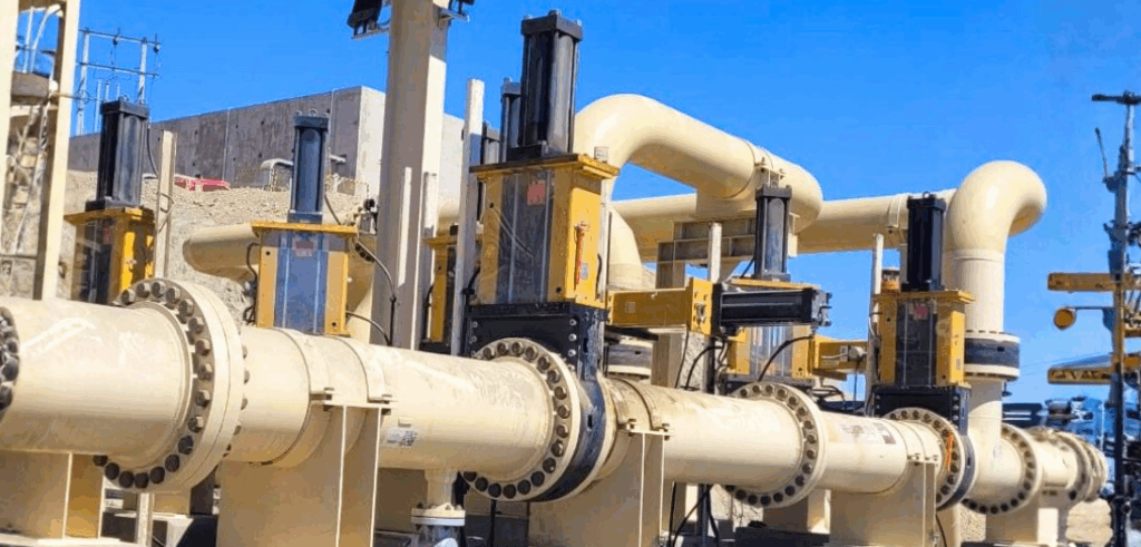 22-inch Class 300 Guided Shear Gate valves installed on a tailings line at Lundin’s Candelaria copper mine in Chile.